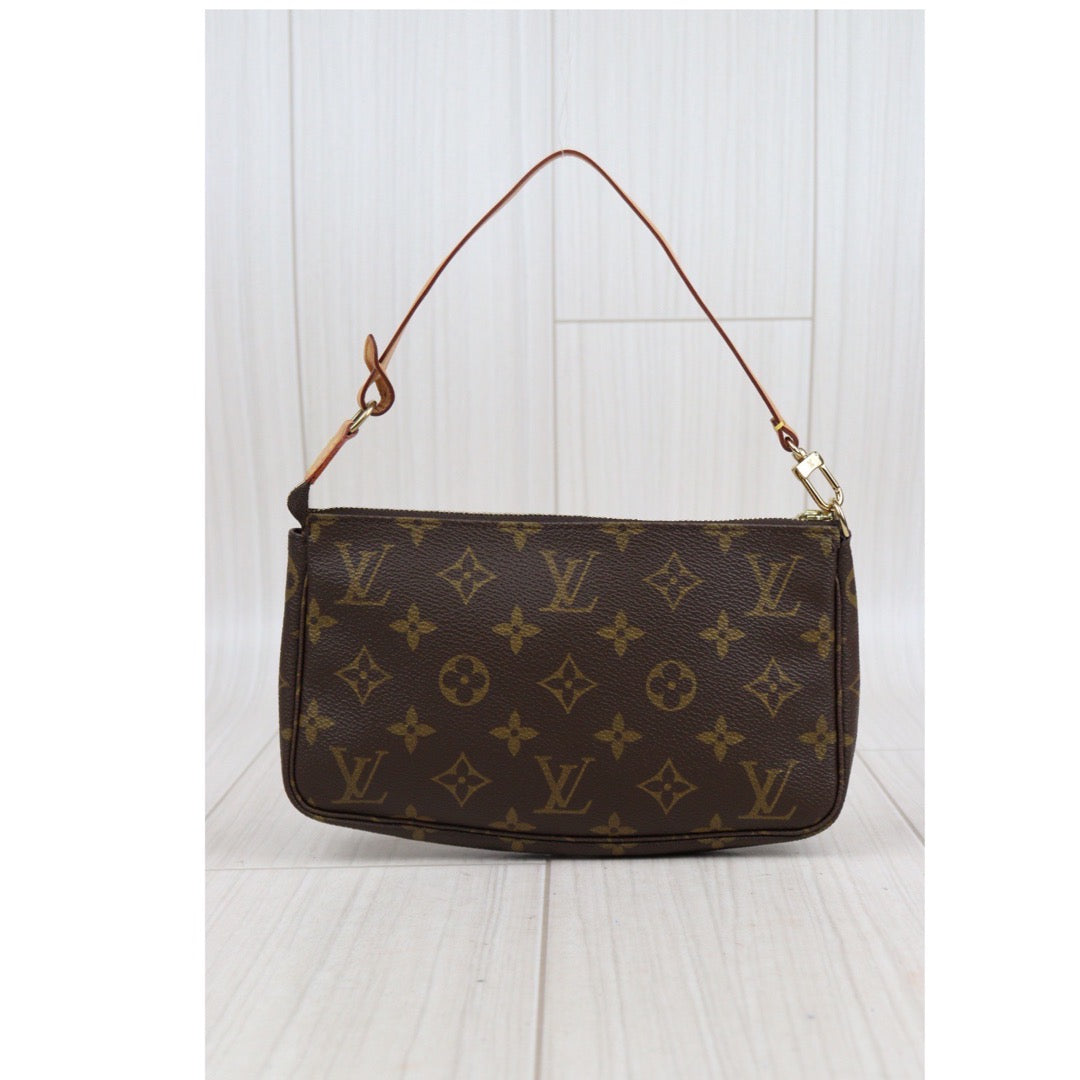 Rank A ｜ LV Monogram Pochette Accessoires ｜23121205