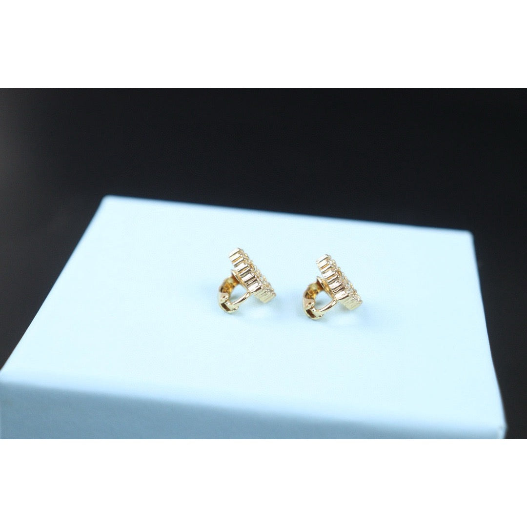 Very Good ( Rank A)｜ Dior CD Earring Gold Plated｜24082904