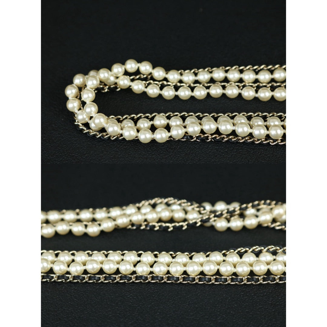 Include Authentic Detective Certificate of Authenticity｜Very Good ( Rank A) ｜ CHANEL B21S  Coco Mark  Pearl  Double Chain Tinybag Made In 2021Year Limited edition｜S26062104