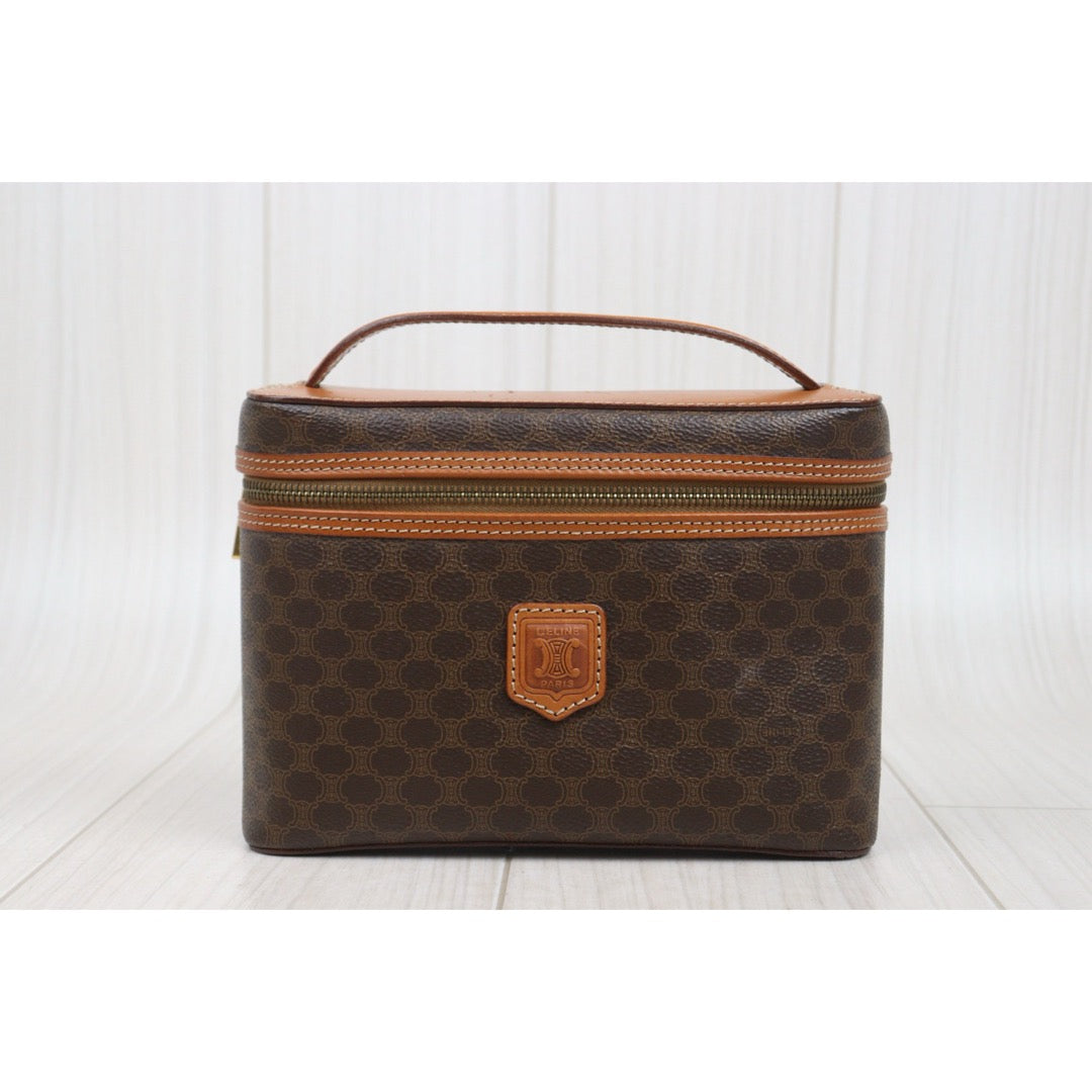 Good ( Rank AB)｜ CELINE Macadam Vanity Handbag ｜25100201