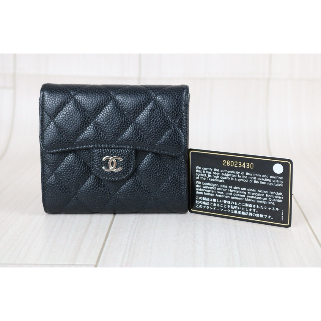 Include Entrupy Certificate of Authenticity｜Very Good ( Rank A)｜CHANEL Caviar Skin Black Wallet Made In 2019-2020Year｜X26052601