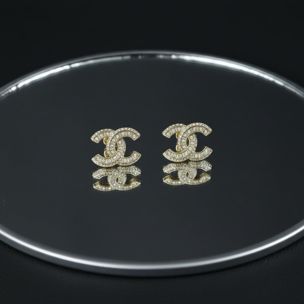 Include Authentic Detective Certificate of Authenticity｜Very Good ( Rank A)｜ CHANEL F19V COCO Mark Rhinestone Earrings Made In 2019Year｜S26051504