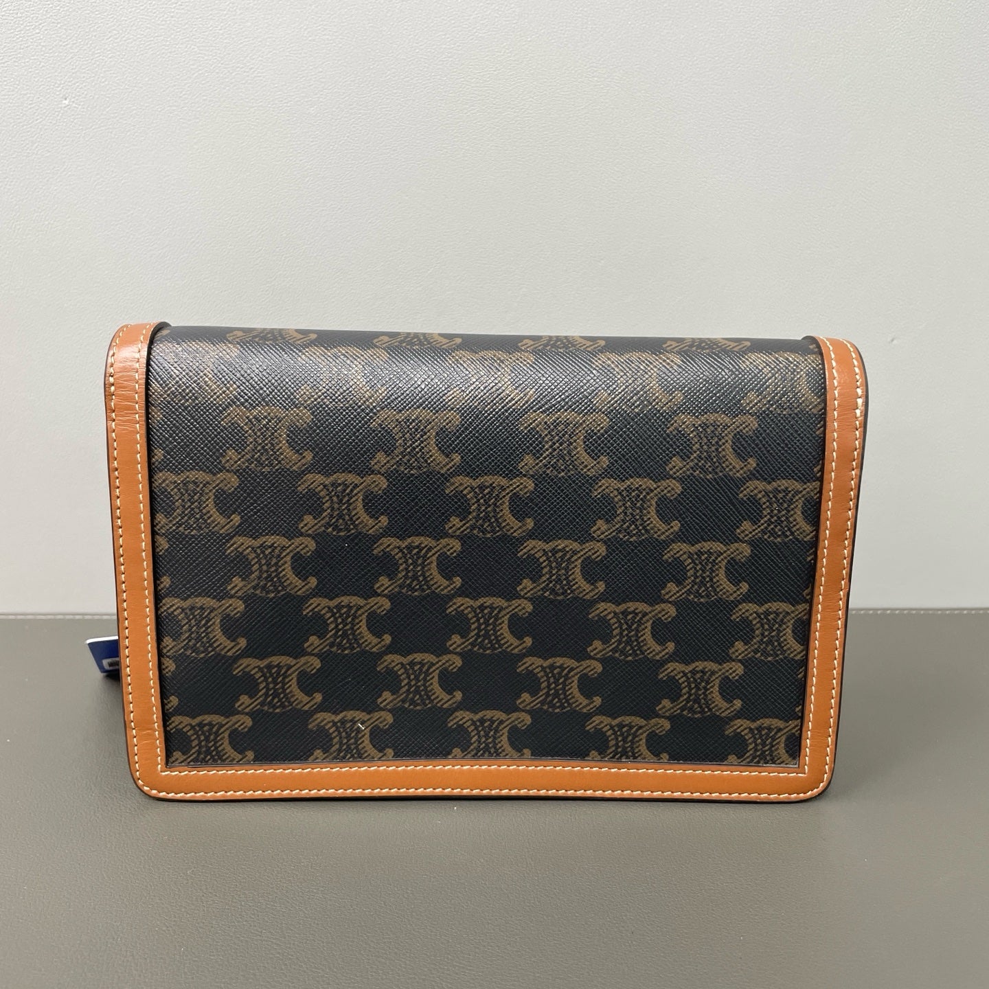 Include Entrupy Certificate of Authenticity｜Very Good ( Rank A) ｜ CELINE Macadam Triomphe Shoulder bag