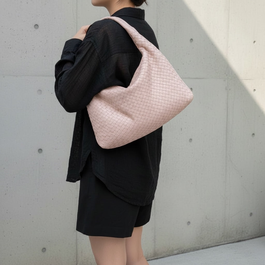Include Entrupy Certificate of Authenticity｜Very Good ( Rank A)｜ Bottega Veneta Lamb Skin Braid Shoulder Bag  Pink｜S26050601
