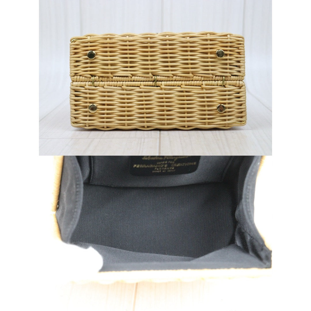 Very Good ( Rank A) ｜Ferragamo Gancini Bamboo Handbag ｜P25041402