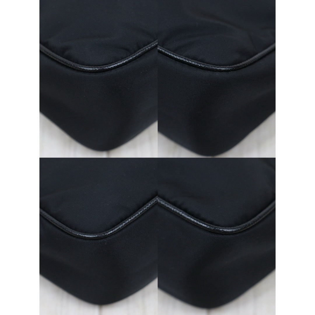 Very Good ( Rank A) ｜ PRADA Re-Edition 2005 HOBO HandBag Black｜S25101608