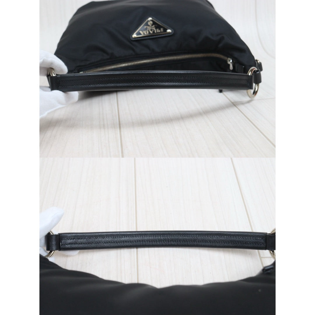 Include Entrupy Certificate of Authenticity｜Very Good ( Rank A) ｜Prada  Tessuto Nylon Hobo Shoulder Bag Black ｜26091101