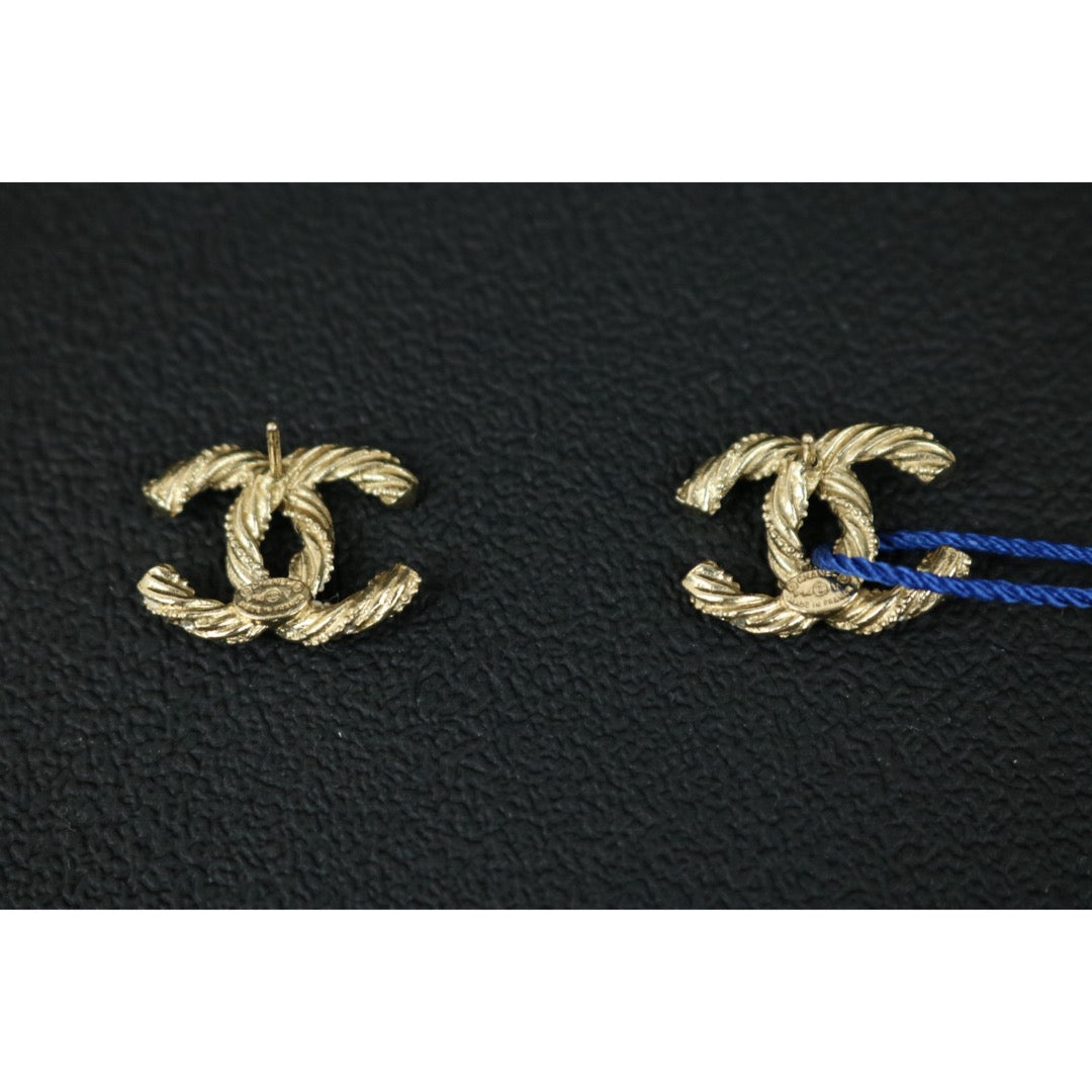 Include Authentic Detective Certificate of Authenticity｜Very Good ( Rank A) ｜CHANEL F14V COCO Mark Braids Rhinestone Earrings Made In 2014 Year｜S26062505