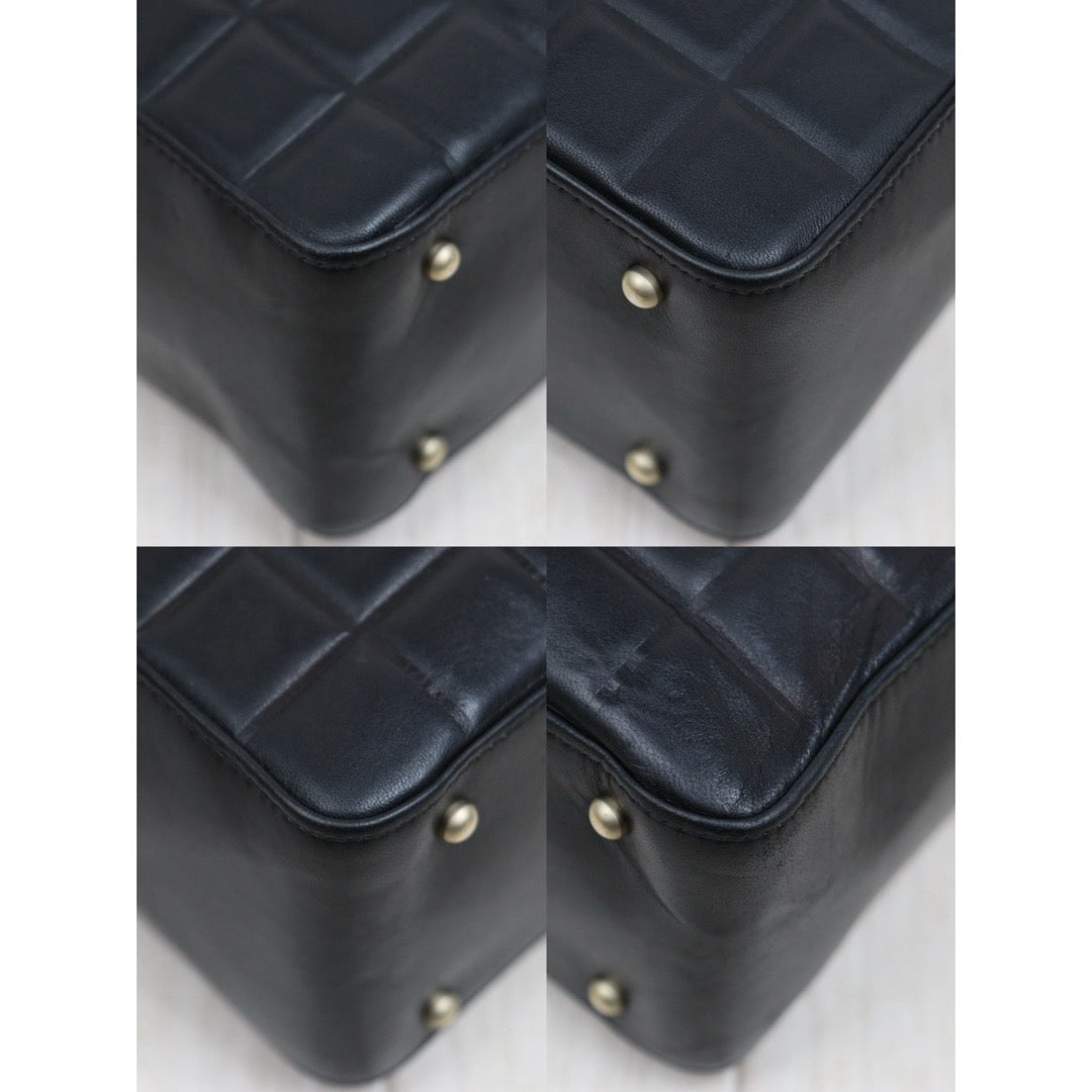 Include Entrupy Certificate of Authenticity｜Good ( Rank AB)｜CHANEL Choco Bar Lambskin Black Shoulder Bag  Made In 2003～2004Year｜26022610