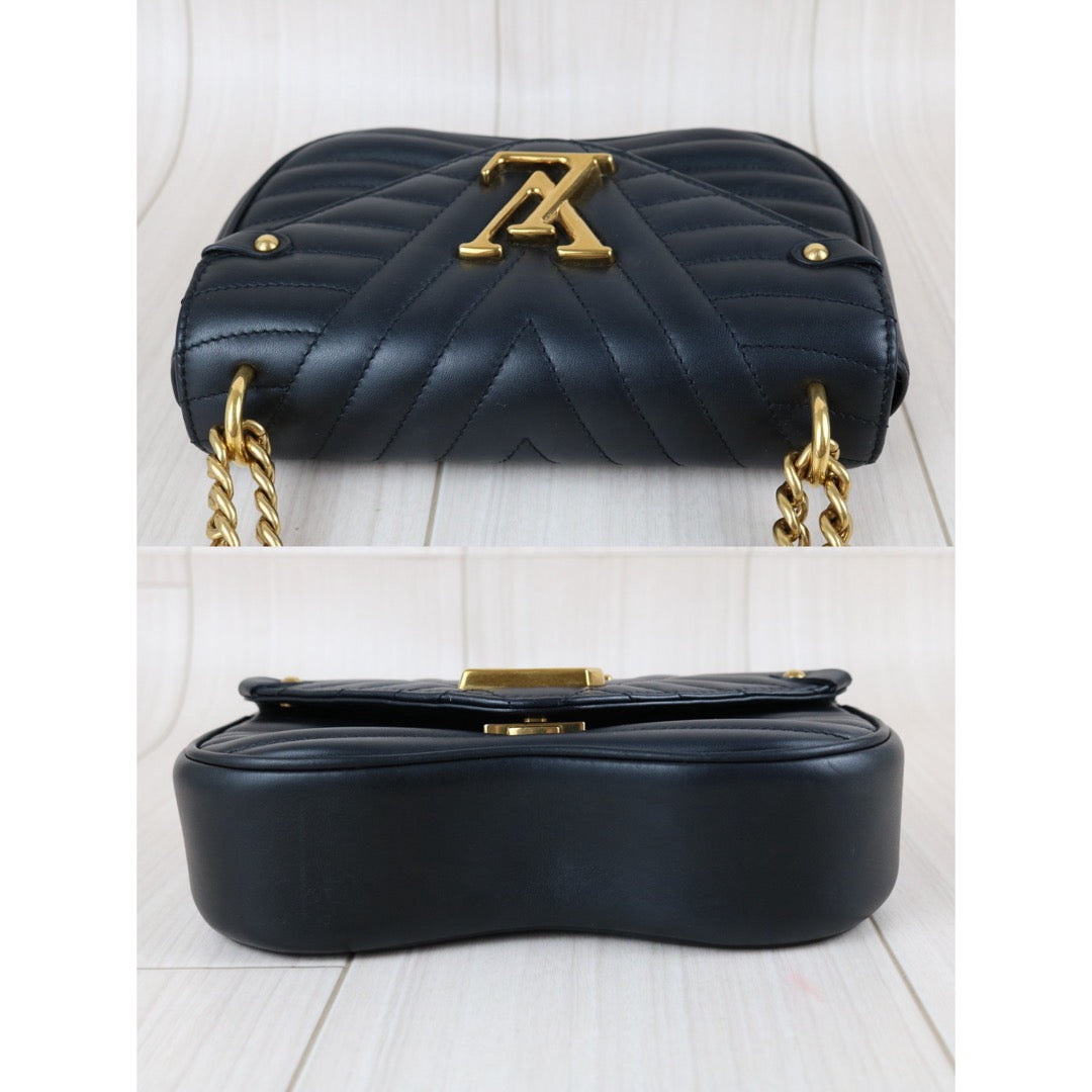 Include Entrupy Certificate of Authenticity｜Good ( Rank AB)｜ Louis Vuitton Calf Leather  New Wave Chain Shoulder Bag  Black｜Z26091613