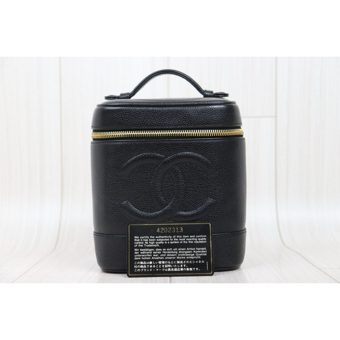 Very Good ( Rank A) ｜ CHANEL Caviar Skin Vanity Handbag  Made In 1996～1997Year ｜25070801