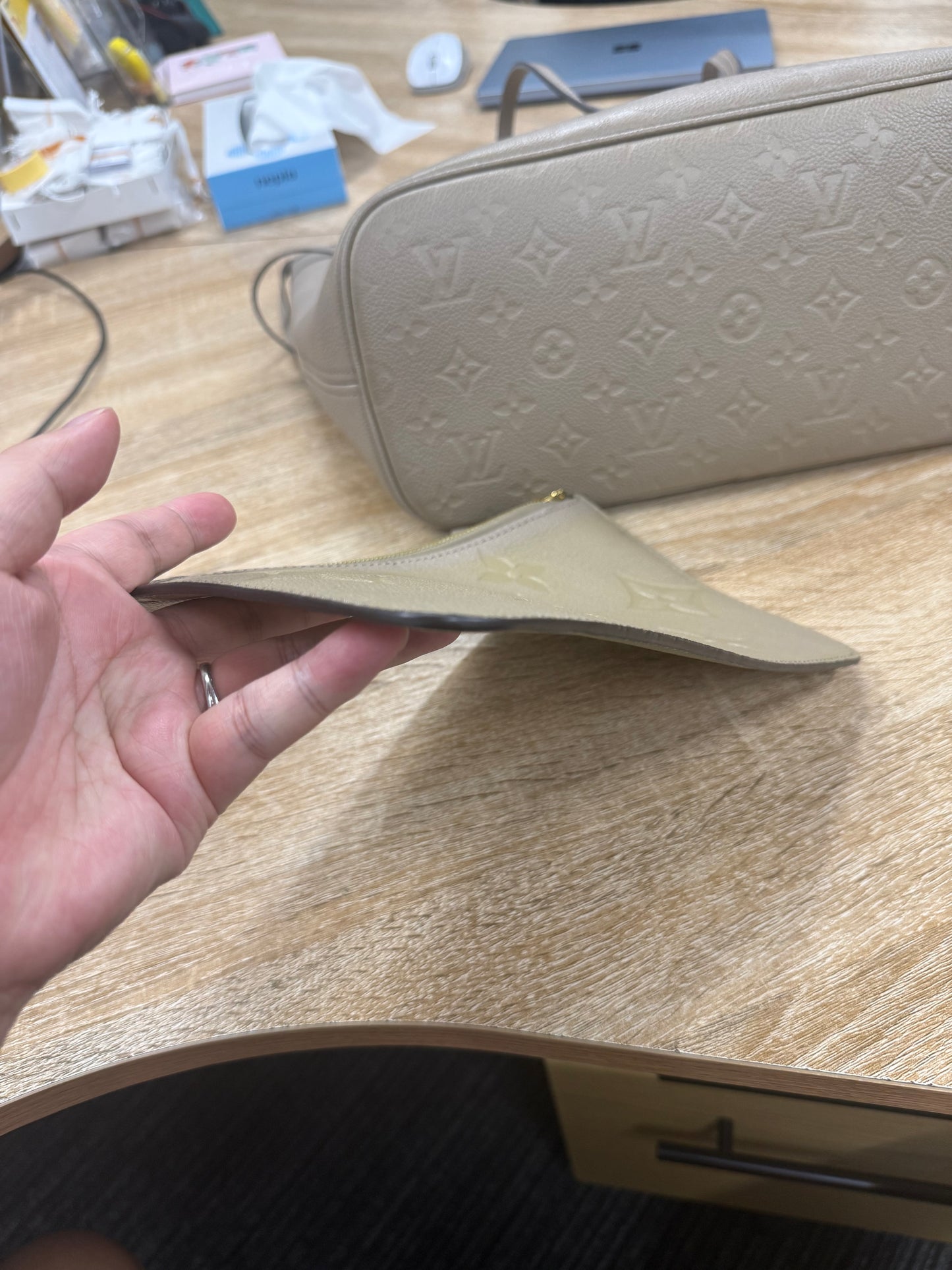 LV Full leather Neverful MM Shoulder Bag IC chips