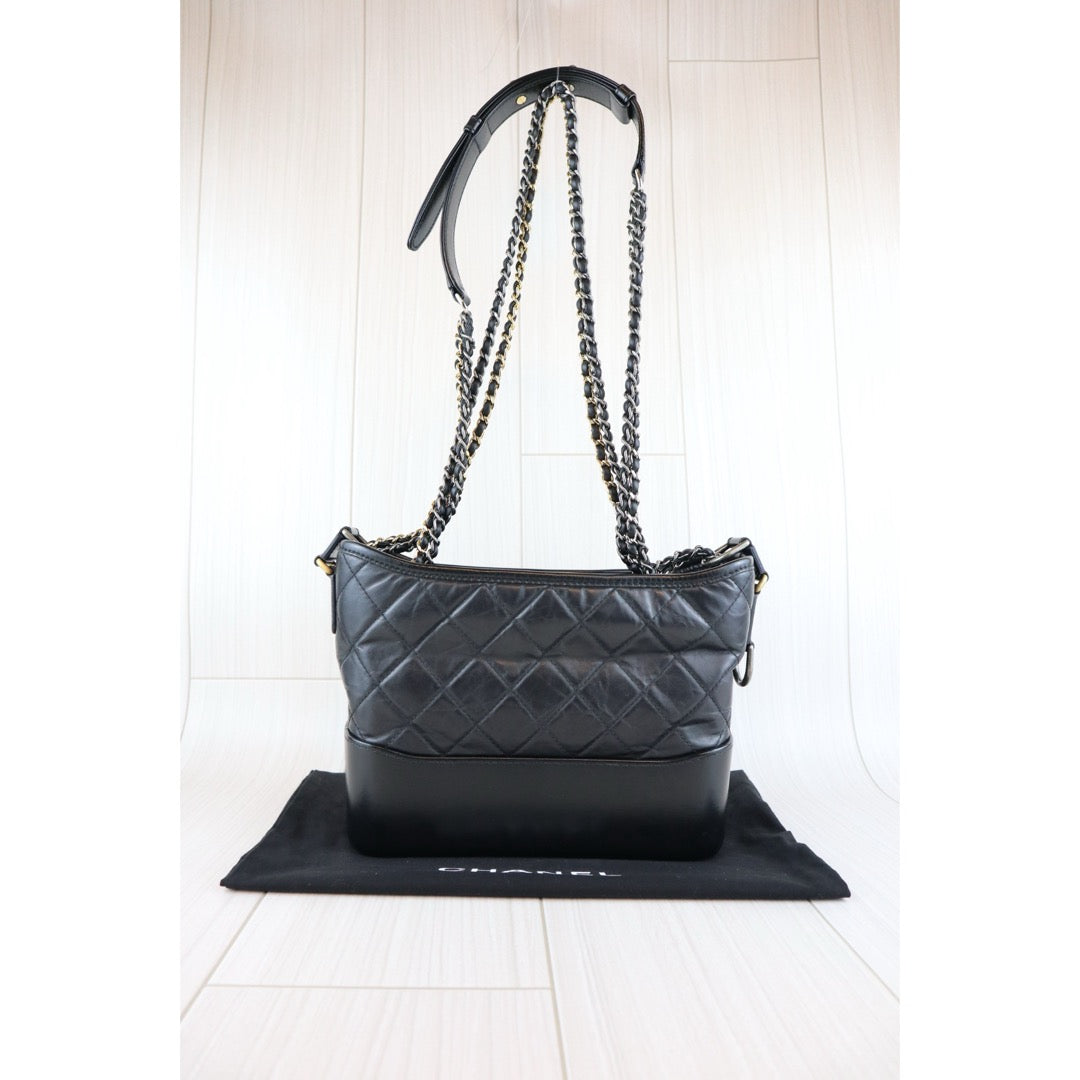 Very Good ( Rank A) ｜CHANEL MM Gabrielle Aged Calfskin Shoulder Bag Black IC Chips Model｜S25102901