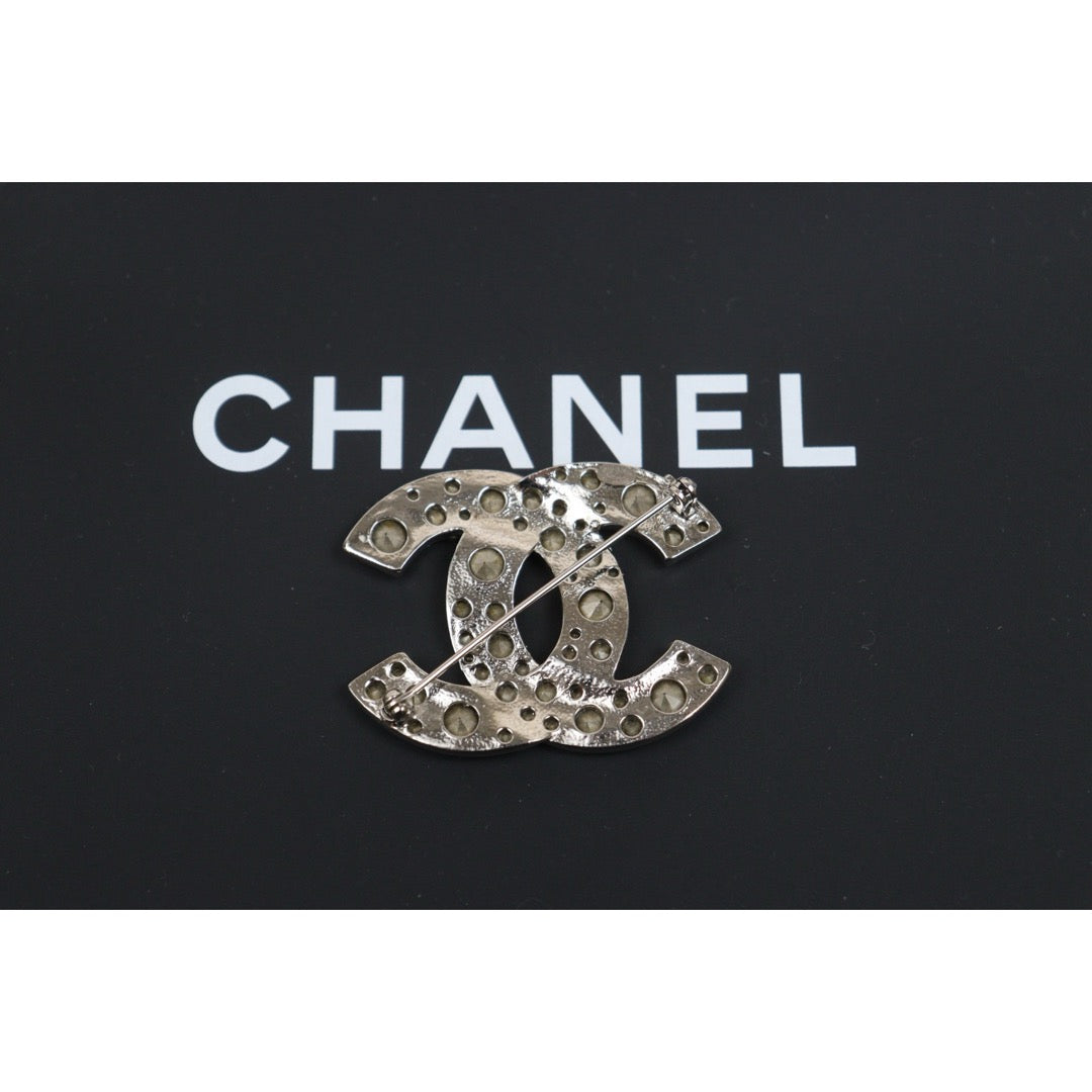 Include Authentic Detective Certificate of Authenticity｜Very Good ( Rank A)｜ CHANEL A12W Coco Mark Rhinestone Brooch Made In 2012Year ｜26052008