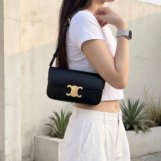 Include Entrupy Certificate of Authenticity｜Good ( Rank A) ｜CELINE Calf Leather Triomphe Black Shoulder Bag Golden Hardware｜S26080113