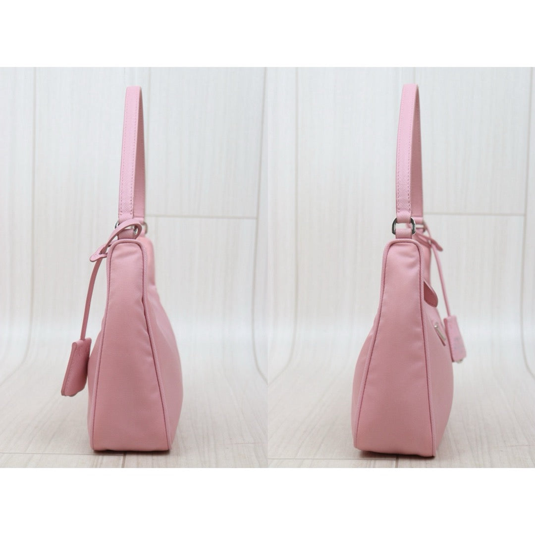 Very Good ( Rank A)｜ PRADA Re-Edition 2005 Nylon Hobo Shoulder Bag Pink｜S25110417