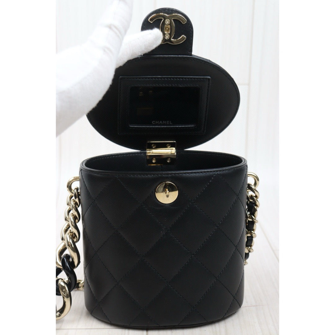 Excellent（Rank SA）｜ CHANEL Matrasse Lamb Skin Vanity Shoulder Bag ｜P24122009