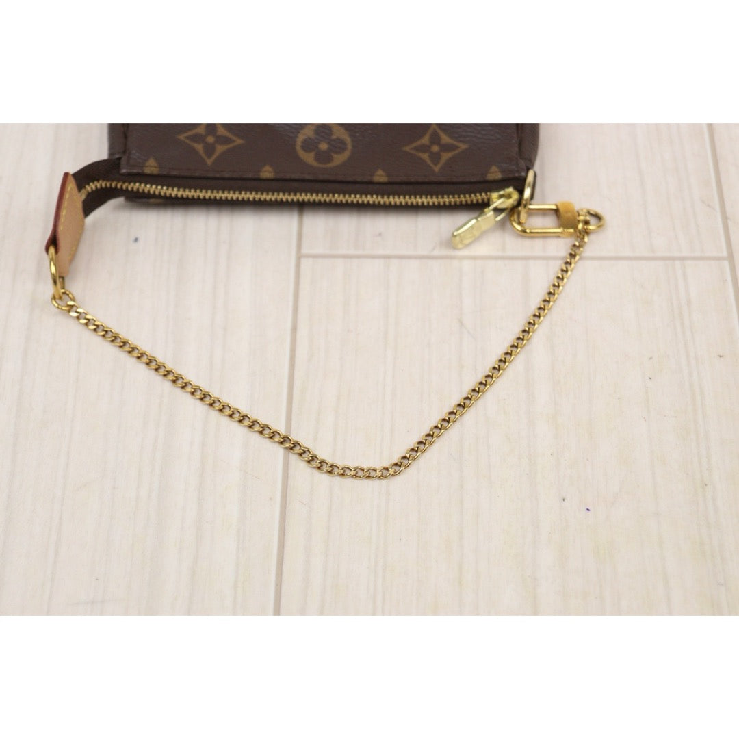 Very Good ( Rank A) ｜ LV Monogram Mini Pochette Accessoires ｜S25101802