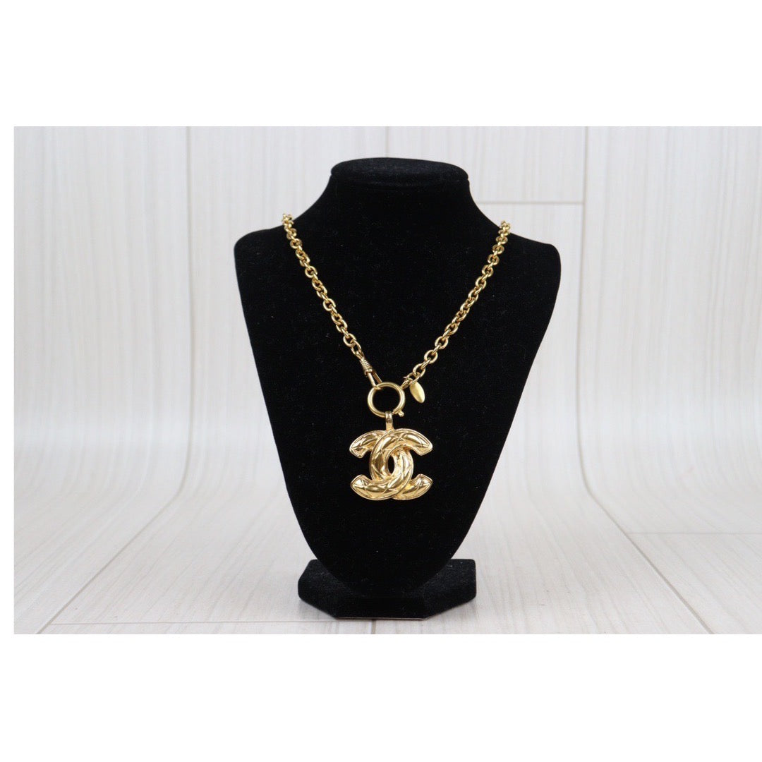 Rank A ｜ CHANEL Coco Mark 24K Gold Plated Necklace｜24021527