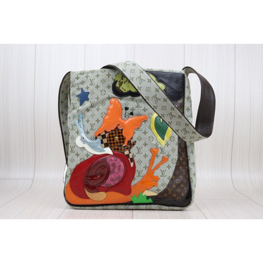Rank A ｜ LV Limited Edition Denim Graffiti Shoulder Bag｜Q24022710