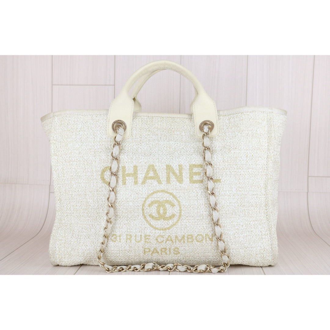 Good ( Rank AB)｜ CHANEL Canvas Tote Bag  White Beige Large Made In 2018-2019 Year｜B25011012