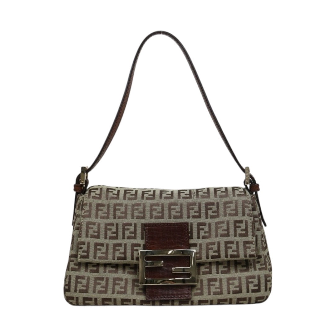 Very Good ( Rank A)｜ FENDI Mamma Baguette Shoulder Bag  Gold Hardware｜25050803