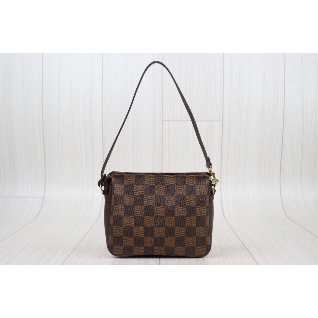 Rank A ｜ LV Damier Truth make up ｜23122606