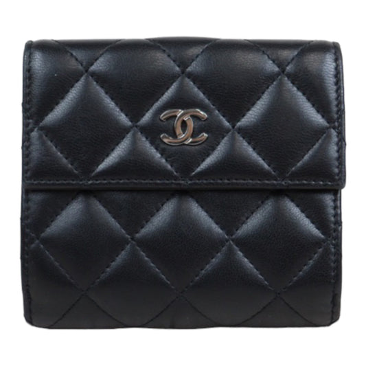 Rank A ｜ CHANEL Lamb Leather Wallet Made in 2016-2017 Year｜23112709