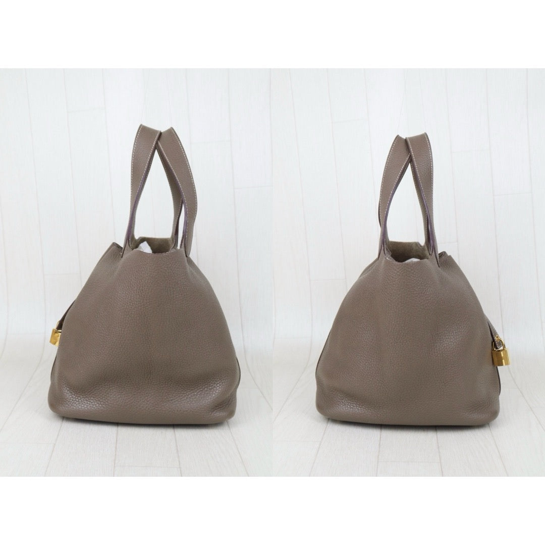 Good ( Rank AB)｜ Hermes Picotin Lock 22 TC Leather HandBag Etoupe Gray Z Stamp Made In 2021 Year｜H25081803