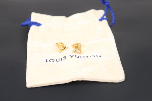 Very Good ( Rank A)｜ LV Essential V Earrings ｜24092008