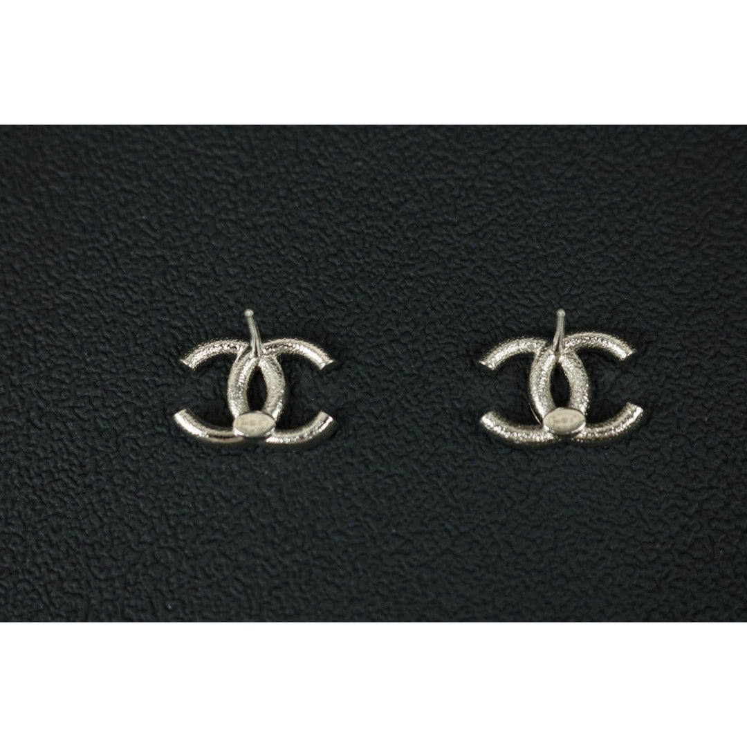 Include Authentic Detective Certificate of Authenticity｜Very Good ( Rank A) ｜CHANEL B20S COCO Mark  Rhinestone Earrings Made In 2020Year｜S26053003