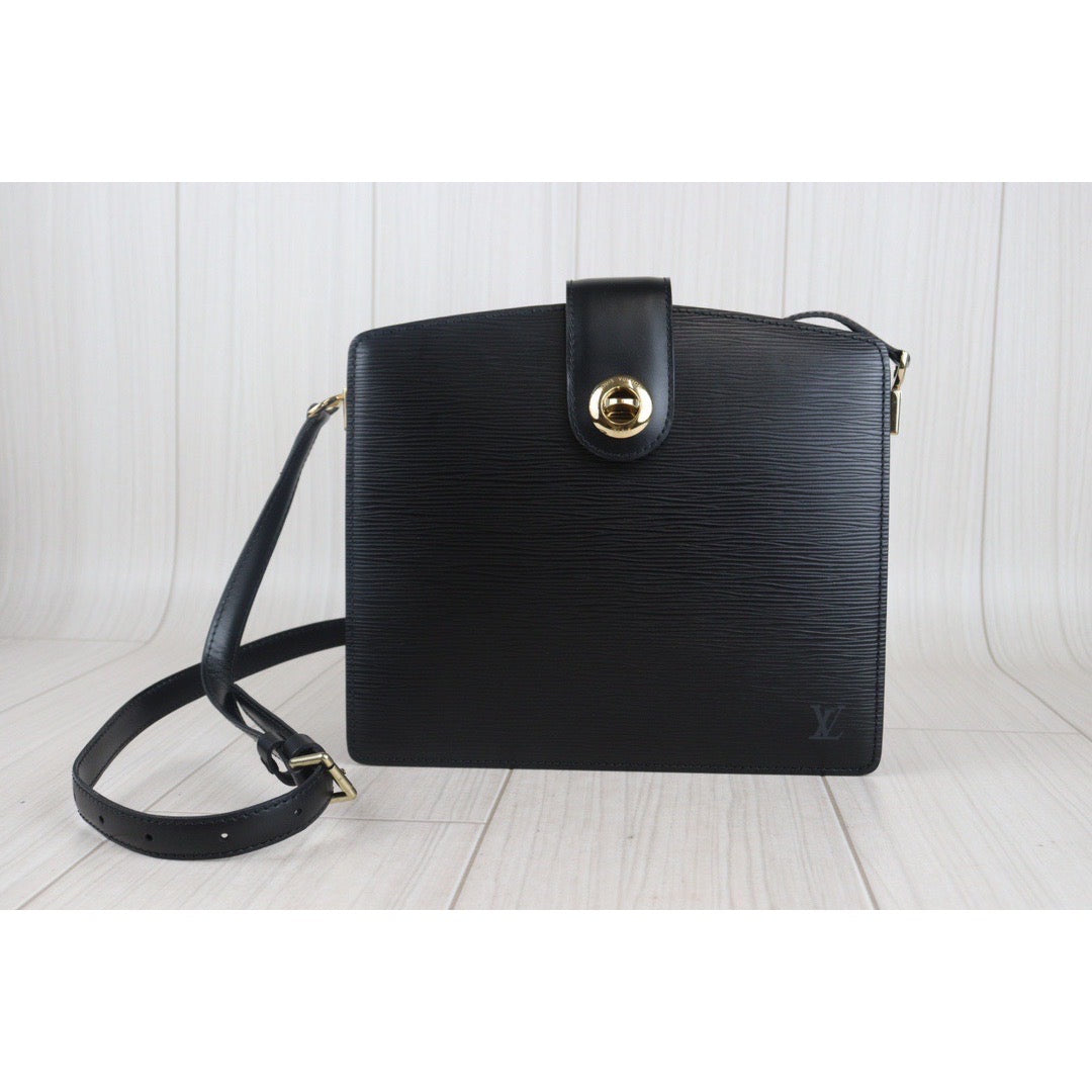 Rank A｜ LV Epi Shoulder Bag Black｜V23090714