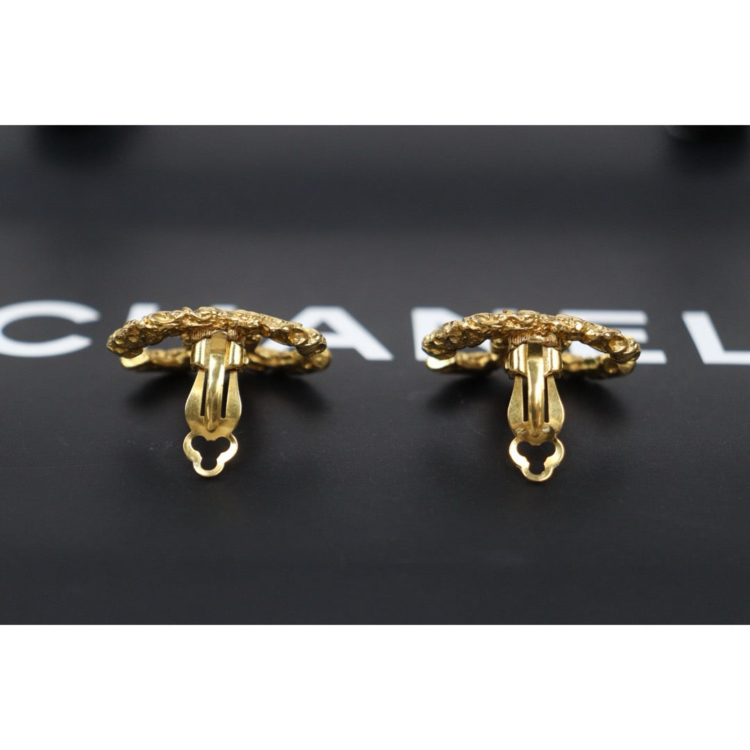 Very Good ( Rank A) ｜ CHANEL Coco Mark Vintage Lava Gold Earrings Made In 1993Year ｜25111903