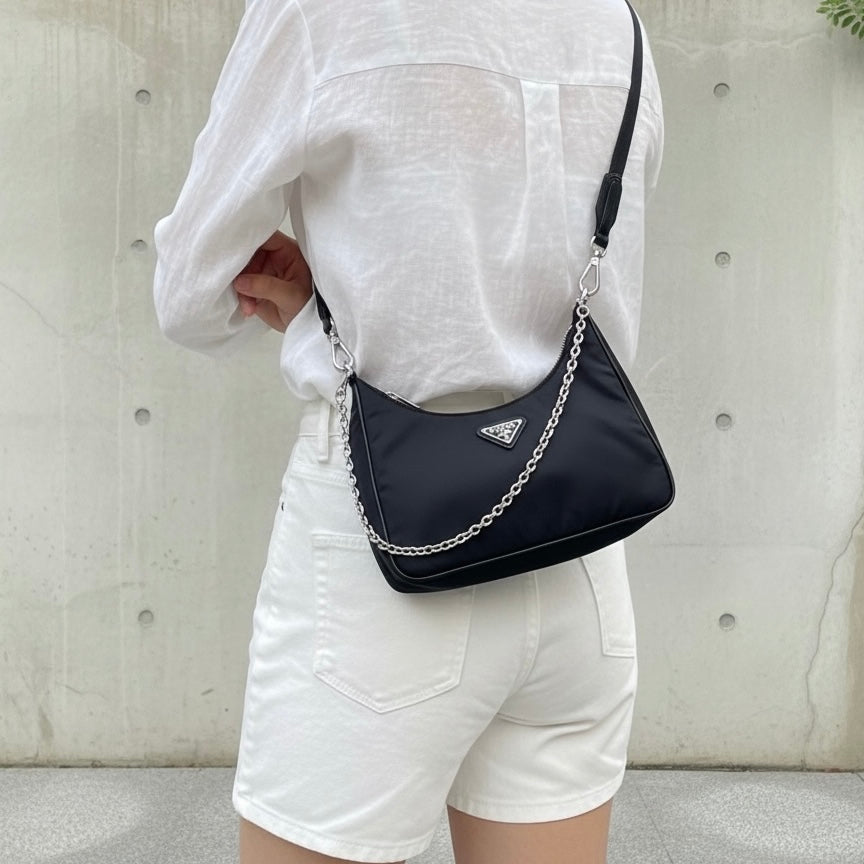 Include Entrupy Certificate of Authenticity｜Very Good ( Rank A)｜ PRADA Re-Edition 2005 Re-Nylon Shoulder Bag ｜S26050605