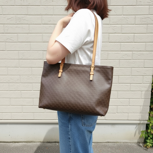 Include Entrupy Certificate of Authenticity｜Good ( Rank AB)｜CELINE Macadam Tote Bag  ｜26033002
