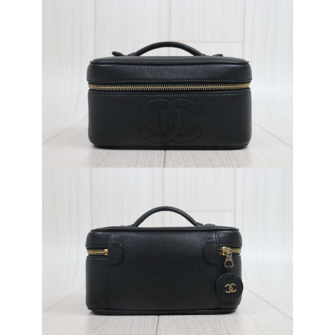 Include Entrupy Certificate of Authenticity｜Good ( Rank AB)｜ CHANEL Caviar Skin Vanity Case  Black Made In 1994-1996 Year｜26072403