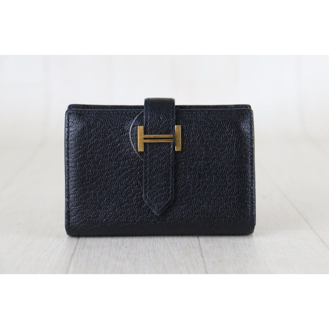 Include Entrupy Certificate of Authenticity｜Good ( Rank AB)｜ HERMES Bearn Compact Black Y Stamp Made In 2020 Year｜Z26100204