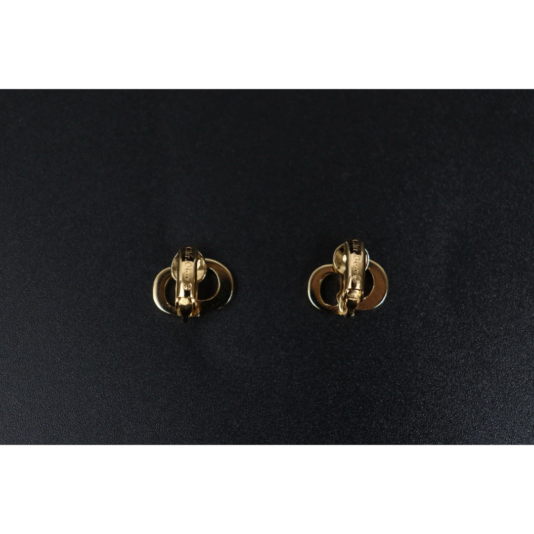 Include Authentic Detective Certificate of Authenticity｜Very Good ( Rank A)｜ Dior CD Logo Clip-on Earring ｜26070312