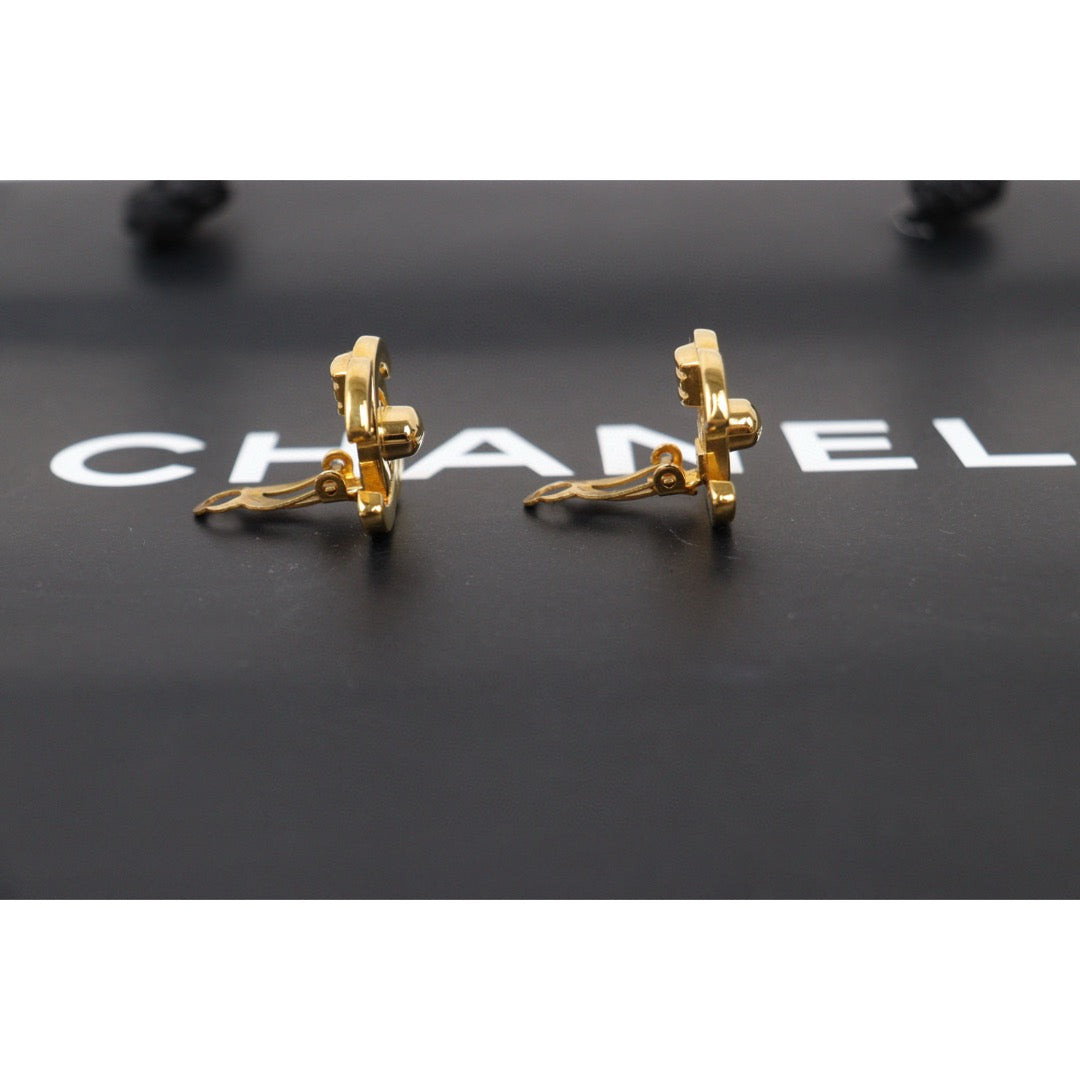 Very Good ( Rank A)｜CHANEL Vintage 18K Gold Plating Earrings  Made In 1995Year ｜25011601