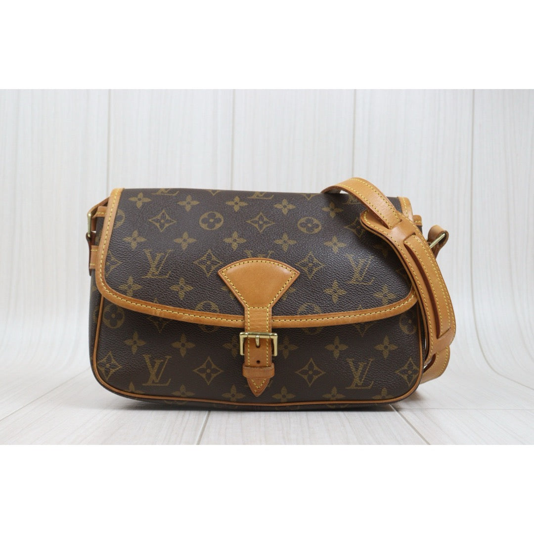Include Entrupy Certificate of Authenticity｜Good ( Rank AB)｜Louis Vuitton Monogram Baguette Postman ShoulderBag ｜26102102