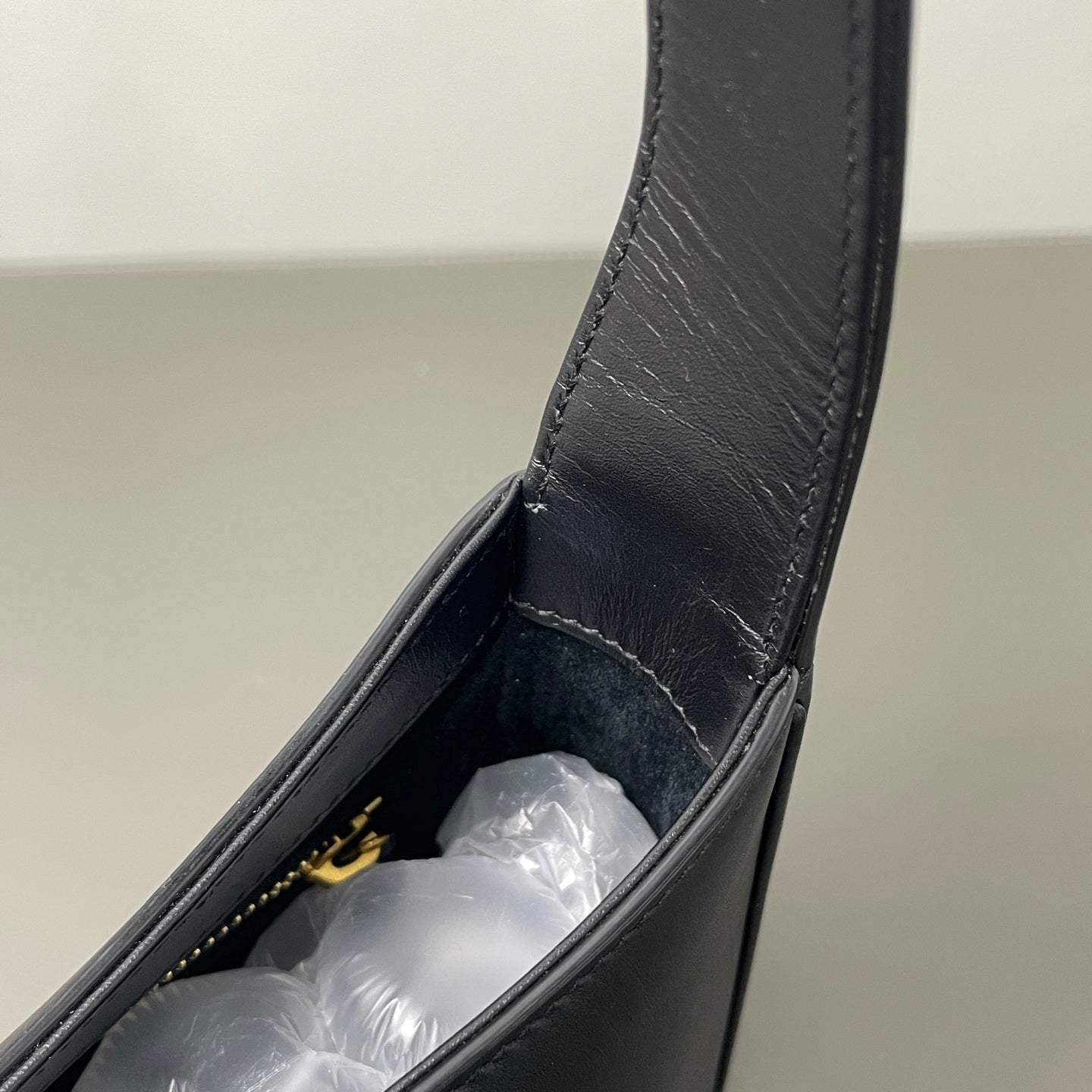third installment 3/3 ｜ Include Entrupy Certificate of Authenticity｜Very Good ( Rank A)｜  Saint Laurent YSL Hobo Shoulder Bag