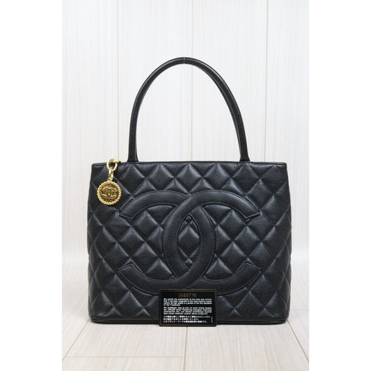 Very Good ( Rank A)| CHANEL Caviar Skin Calf Leather Tote Bag Black Made In 1997~1999Year|26020607