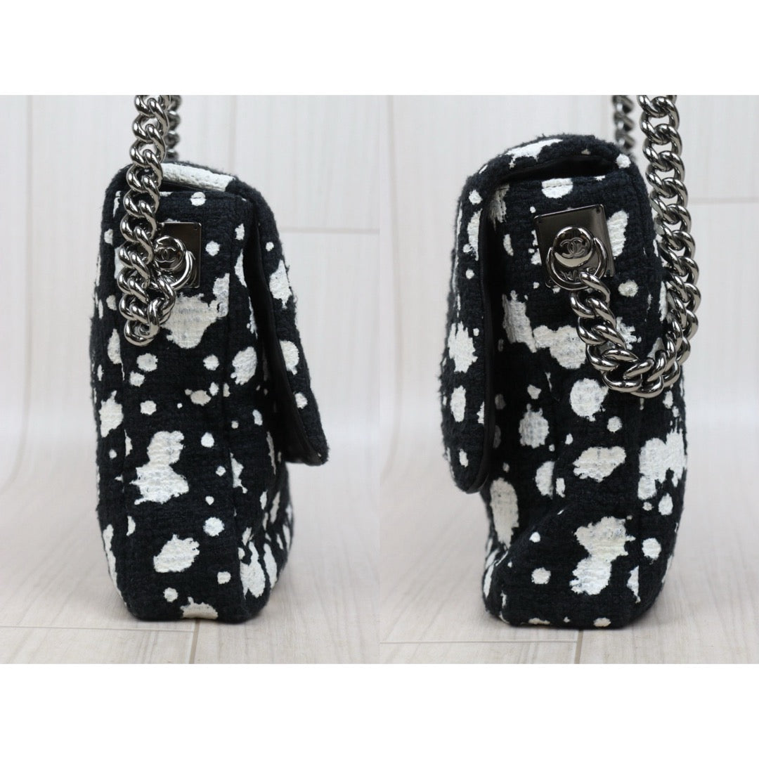 Very Good ( Rank A)｜ CHANEL Tweed Splashed Ink Single Flap 28 Shoulder Bag Made in 2015-2016Year｜Y25112503