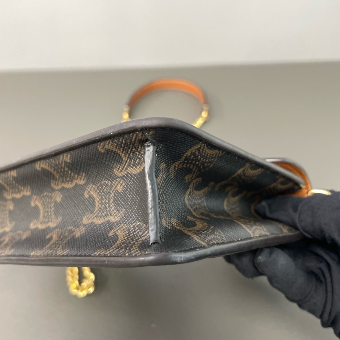 Include Entrupy Certificate of Authenticity｜Very Good ( Rank A) ｜ CELINE Macadam Triomphe Shoulder bag