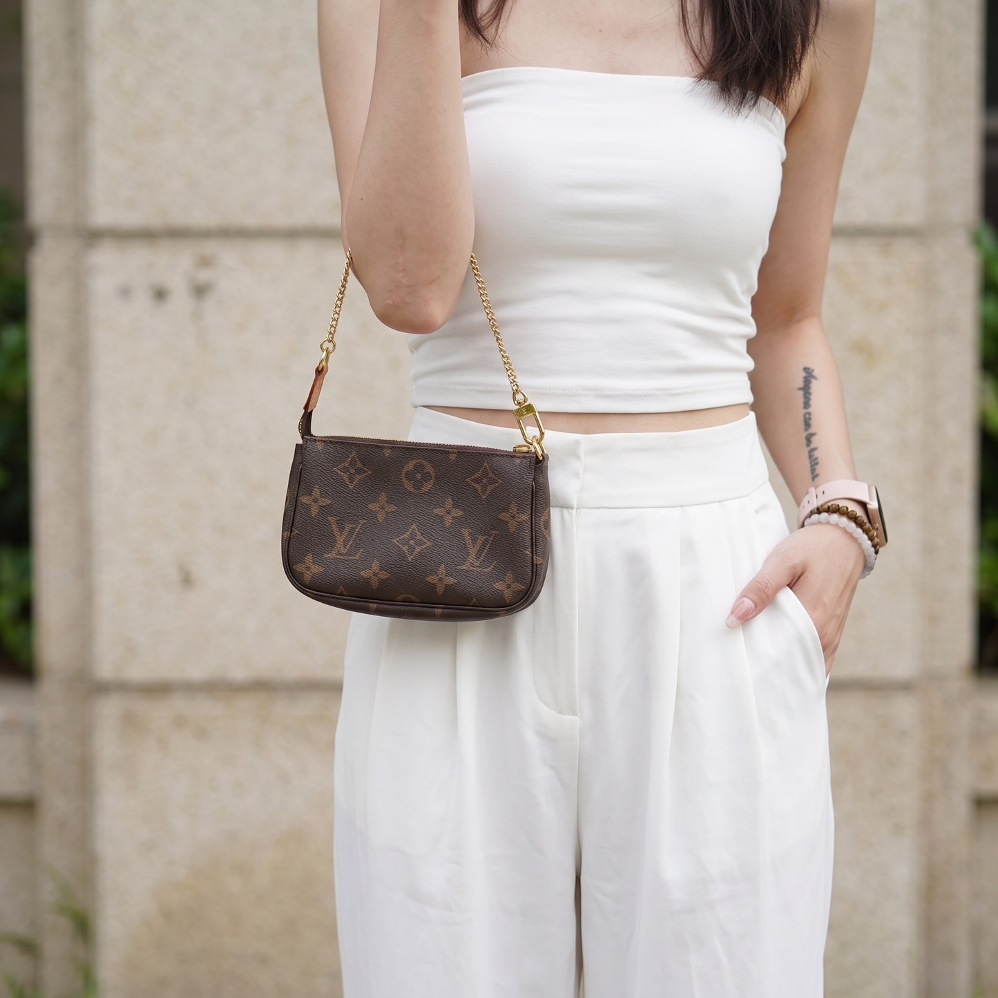 Include Entrupy Certificate of Authenticity｜Very Good ( Rank A) ｜ Louis Vuitton Monogram Mini Pochette Accessoire｜X26081808