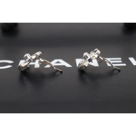 Include Authentic Detective Certificate of Authenticity｜Good ( Rank AB) ｜CHANEL Vintage Silver Plating Earrings Made In 1996 Year PM｜25120807