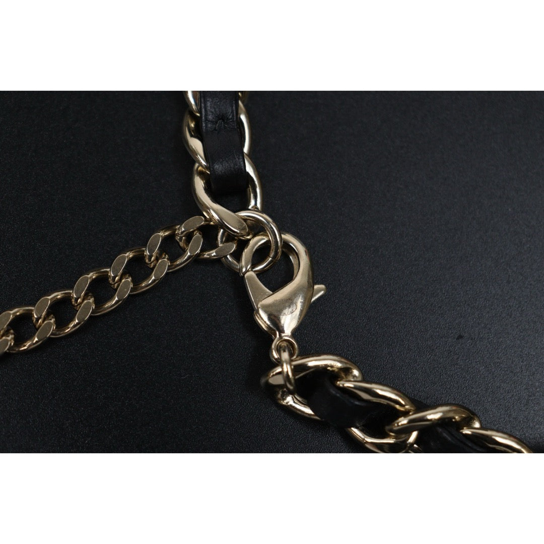 Very Good ( Rank A)｜ CHANEL 22V Coco Mark Hollow Design Matrasse Belt Chain Tinybag made in 2022 year｜S26030903