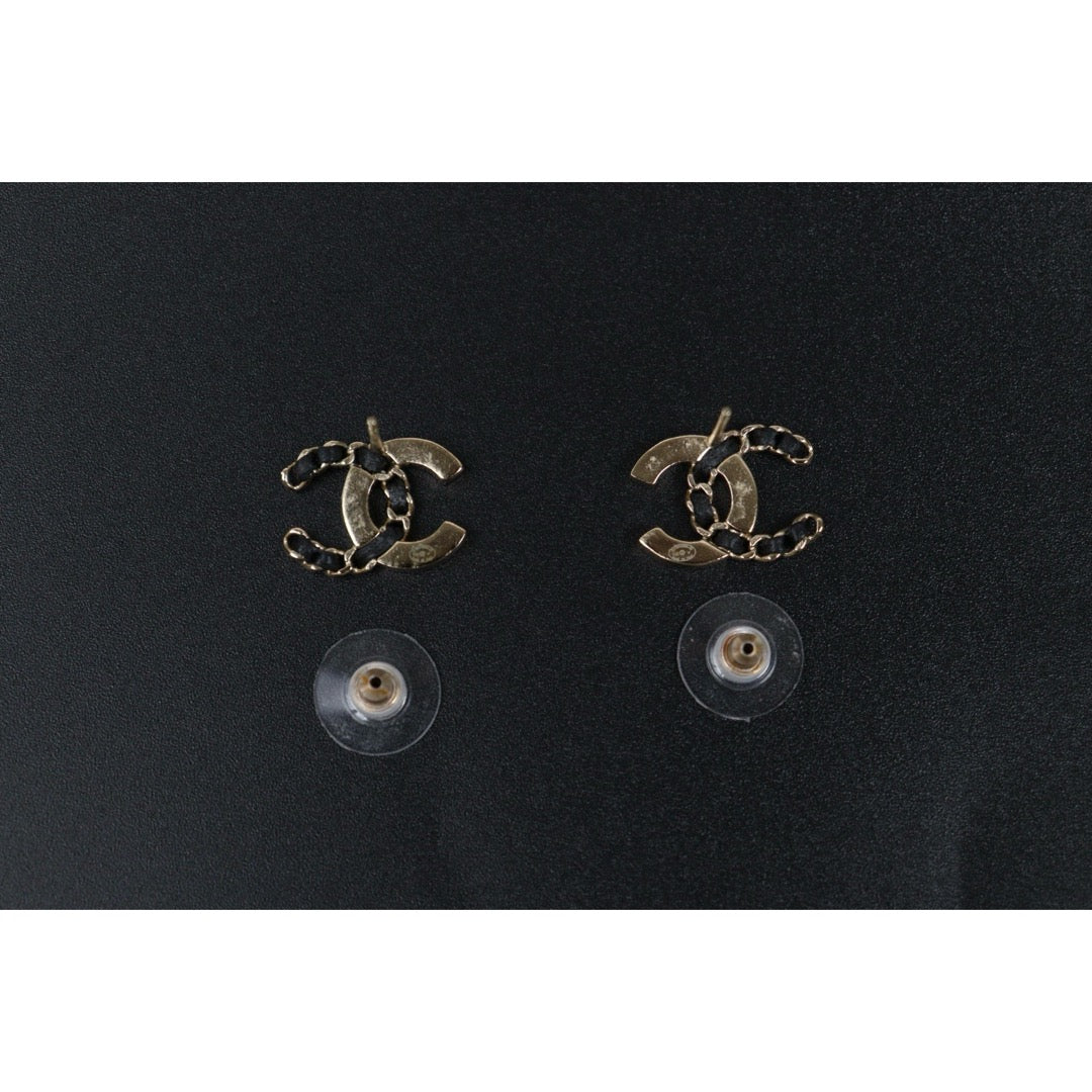 Very Good ( Rank A) ｜CHANEL COCO Mark Satin cc Chain Diamond Earrings ｜V25052510