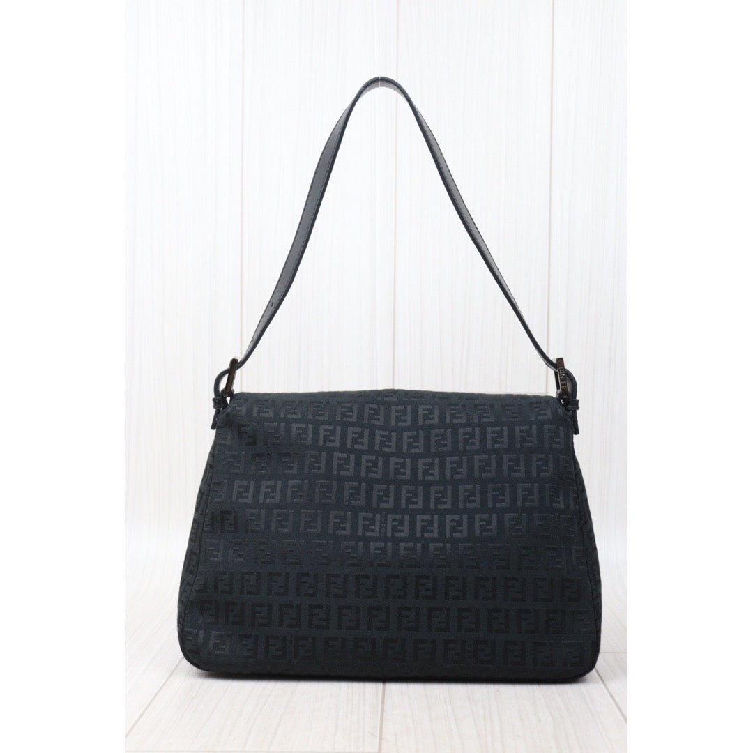 Rank A｜ FENDI Mamma Baguette Shoulder Bag Black ｜V24052304