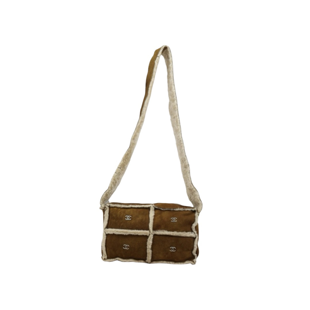 Good ( Rank AB)｜ CHANEL Suede Teddy Wool Shoulder Bag Brown Made In 2000-2002Year｜25082705